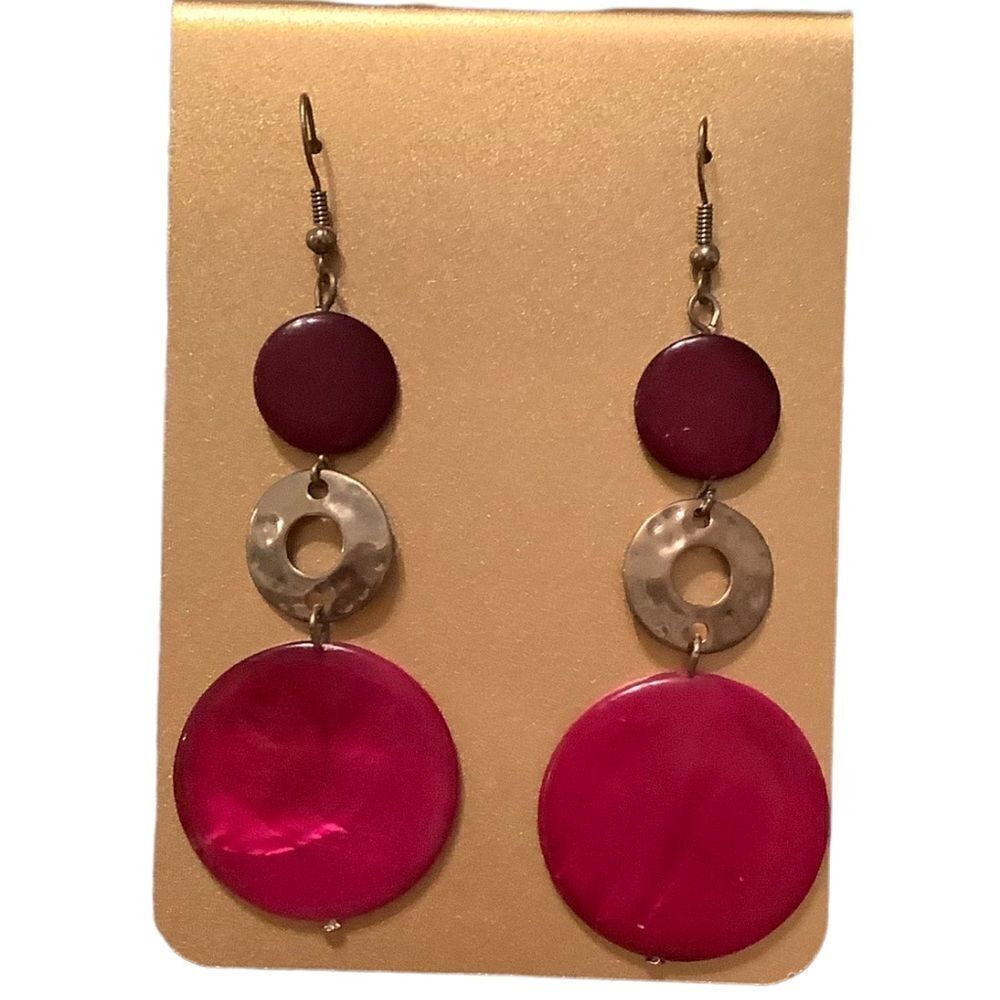 Erica Lyons red dangle earring NWT